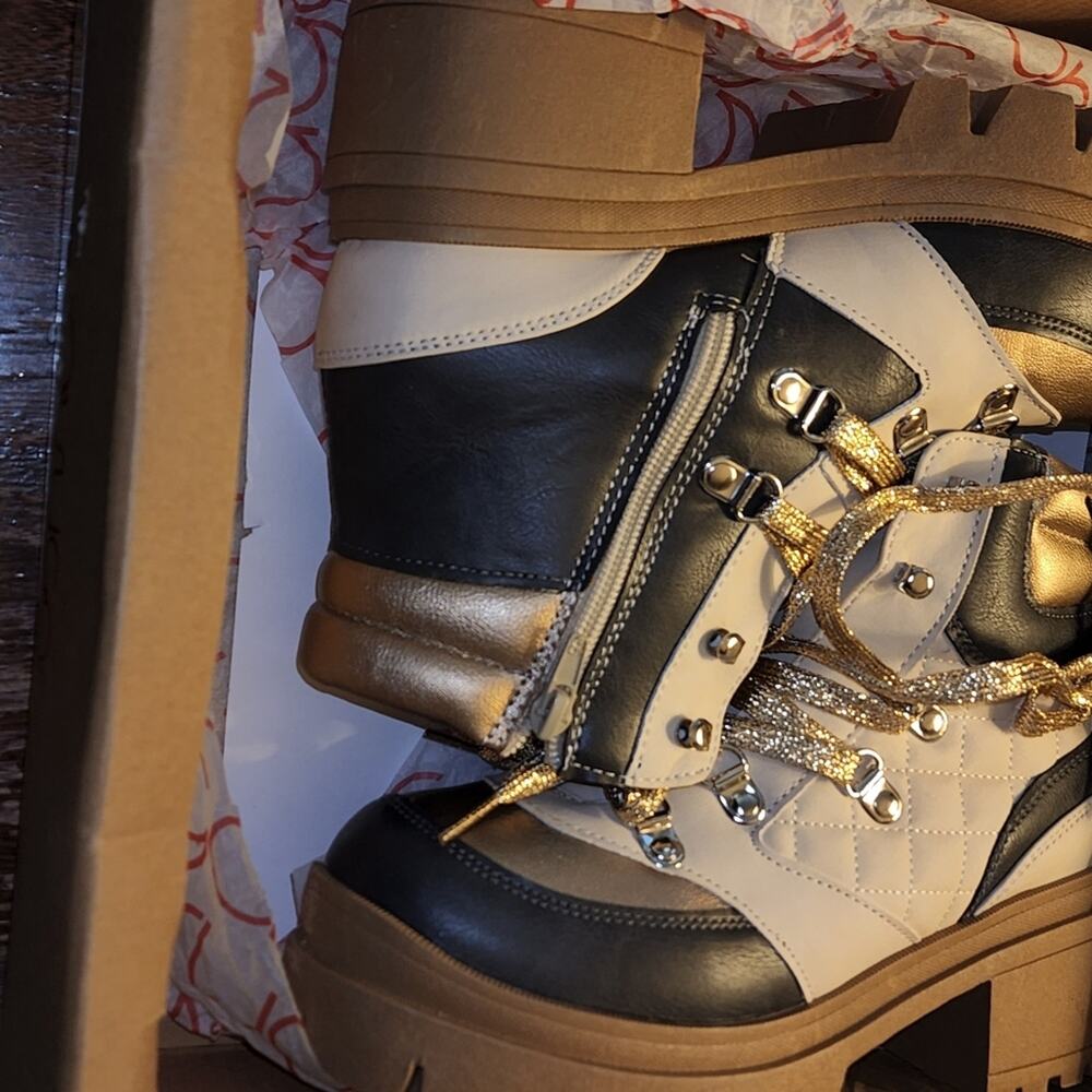 SUGAR NWT CALLING HIKER BOOTS - Picture 4 of 13